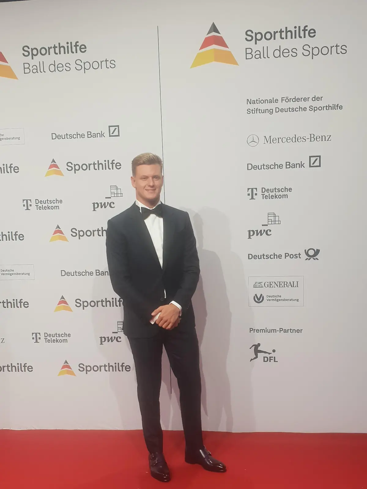Mickkk beim Ball