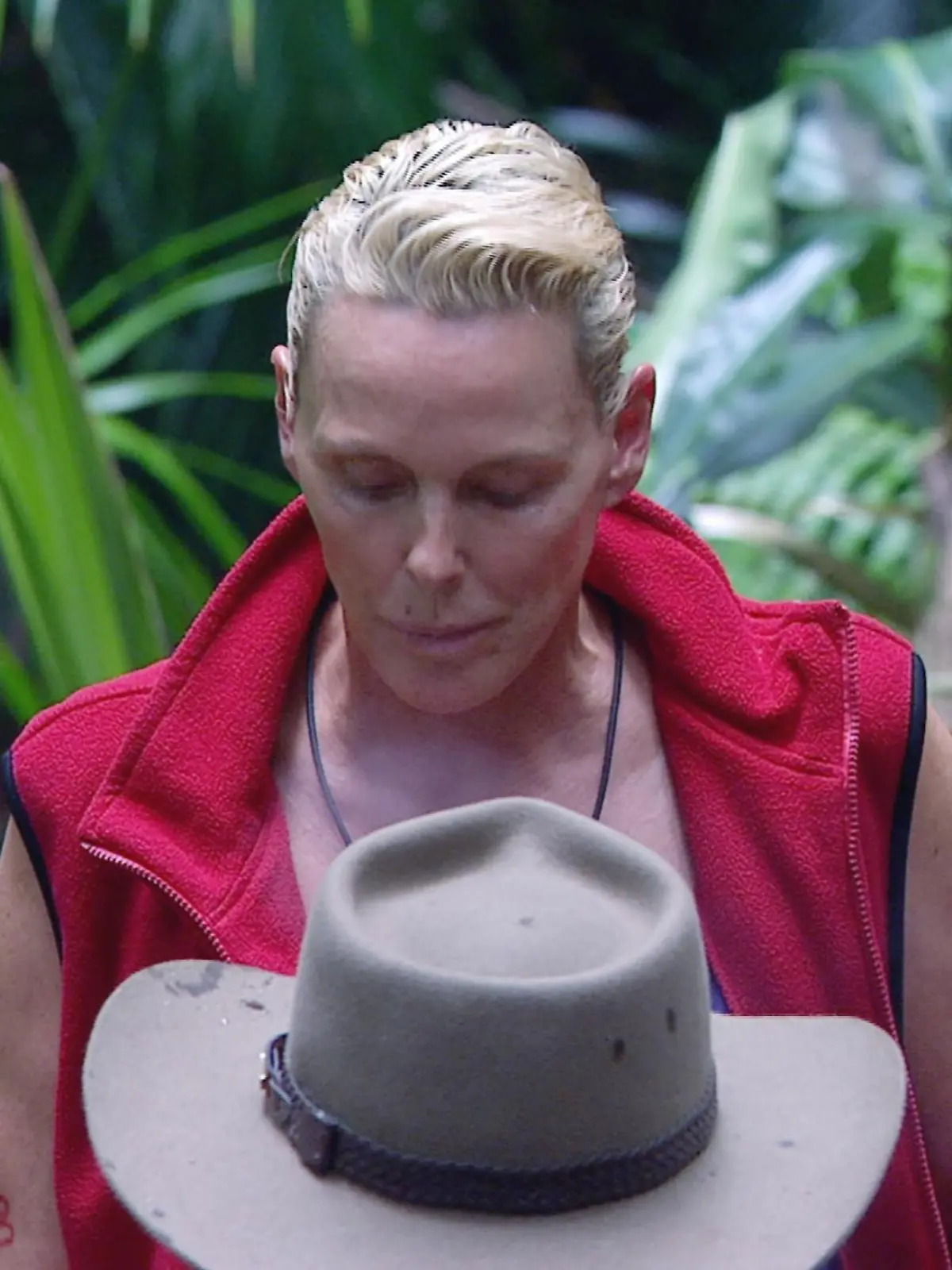 ACHTUNG: SPERRFRIST FÜR ALLE MEDIEN BIS DONNERSTAG, 28. JANUAR 2016, 23.30 UHR !!!  Tag 14 im Camp - Die Zuschauer haben entschieden. Brigitte Nielsen,  Dschungelkönigin von 2012, muss das Camp verlassen.  Verwendung der Bilder für Online-Medien ausschließlich mit folgender Verlinkung:'Alle Infos zu 'Ich bin ein Star - Holt mich hier raus!' im Special bei RTL.de: www.rtl.de/cms/sendungen/ich-bin-ein-star.html