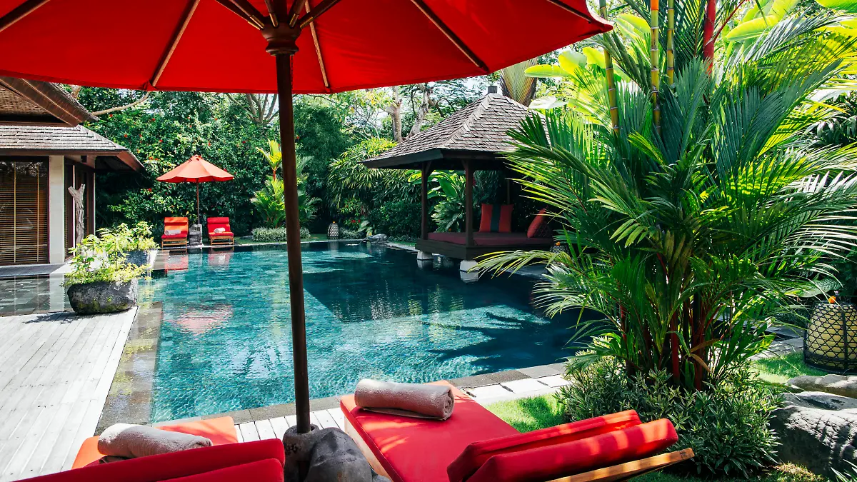 Indonesia, Bali, Poolside of luxurious villa in summer property released, JUBF00368
