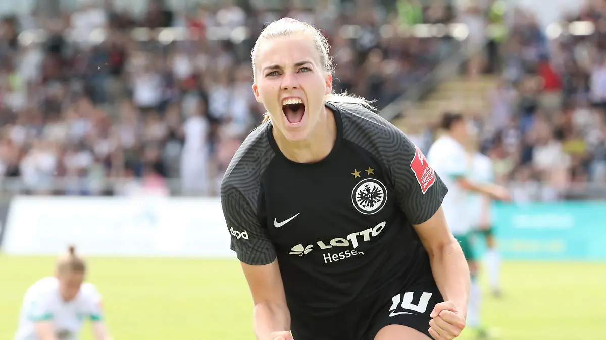 Freigang Laura,(Eintracht Frankfurt,c#10), (DFL DFBB REGULATIONS PROBHIT ANY USE OF PHOTOGRAPHERS as IMAGE SEQUENCES and or QUASI-VIDEO ) ,Foto: Uli Scherbaum/Eibner-Pressefoto