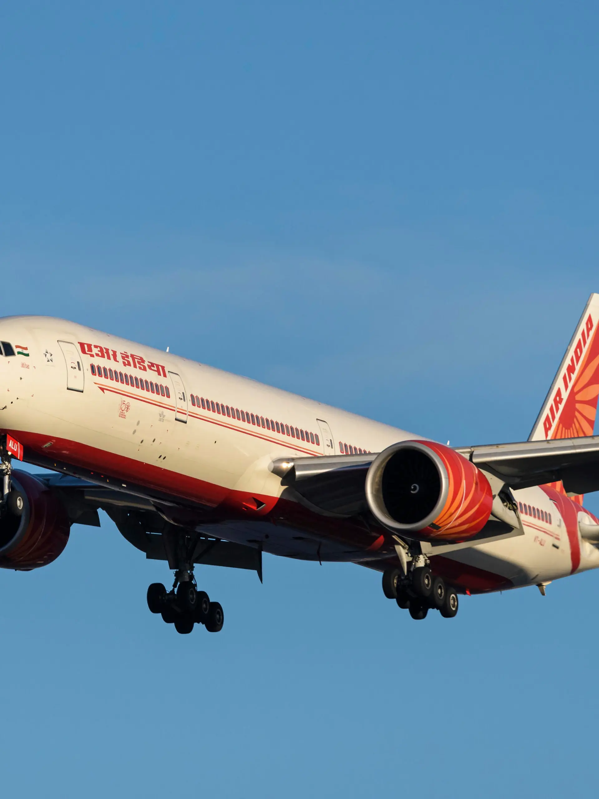 December 15, 2022, Richmond, British Columbia, Canada: An Air India Boeing 777-300ER jet (VT-ALU) airborne on final approach for landing at Vancouver International Airport. (Credit Image: © Bayne Stanley/ZUMA Press Wire