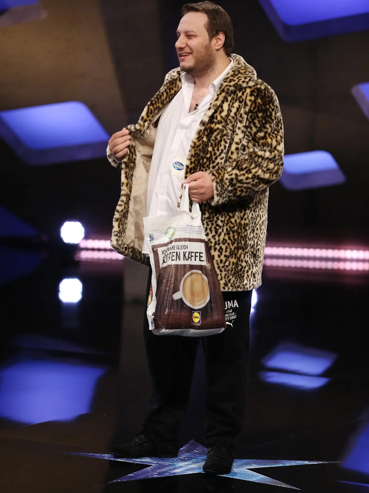 Kazim Akboga aus Berlin  Verwendung der Bilder für Online-Medien ausschließlich mit folgender Verlinkung:'Alle Infos zu 'Deutschland sucht den Superstar' im Special bei RTL.de: http://www.rtl.de/cms/sendungen/superstar.html