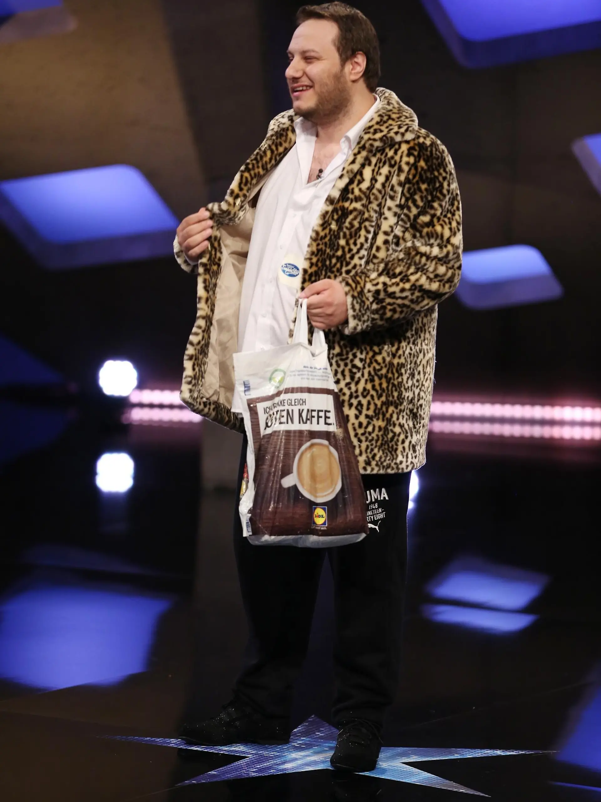 Kazim Akboga aus Berlin  Verwendung der Bilder für Online-Medien ausschließlich mit folgender Verlinkung:'Alle Infos zu 'Deutschland sucht den Superstar' im Special bei RTL.de: http://www.rtl.de/cms/sendungen/superstar.html