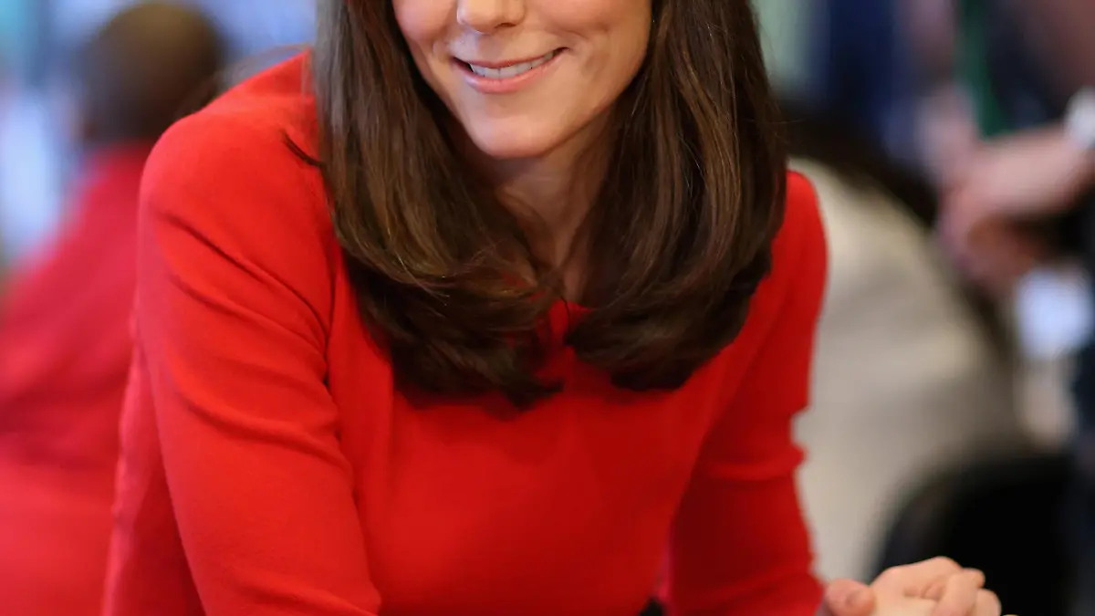 The Duchess of Cambridge attends the Anna Freud Centre Family School Christmas party at the Anna Freud Centre, London, UK, on the 15th December 2015.Picture by Chris Jackson/WPA-Pool