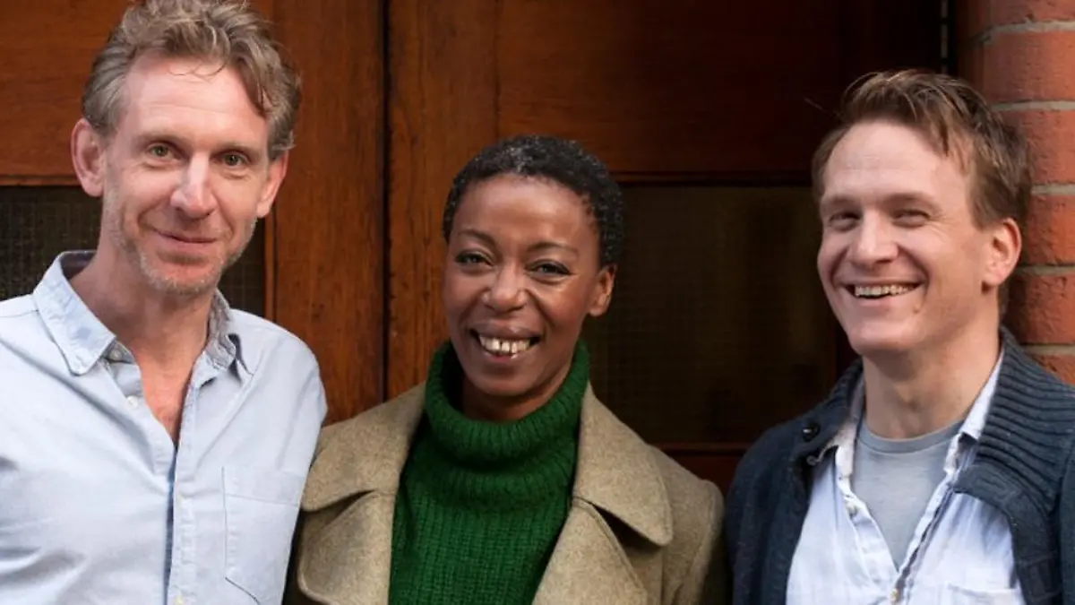 Paul Thornley, Noma Dumezweni und Jamie Parker (v.l.) bringen 'Harry Potter' auf die Bühne.