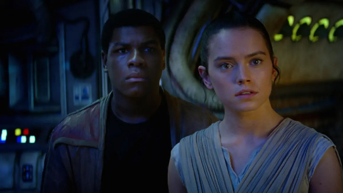 Die neuen "Star Wars"-Helden: Finn (l., John Boyega) und Rey (Daisy Ridley)