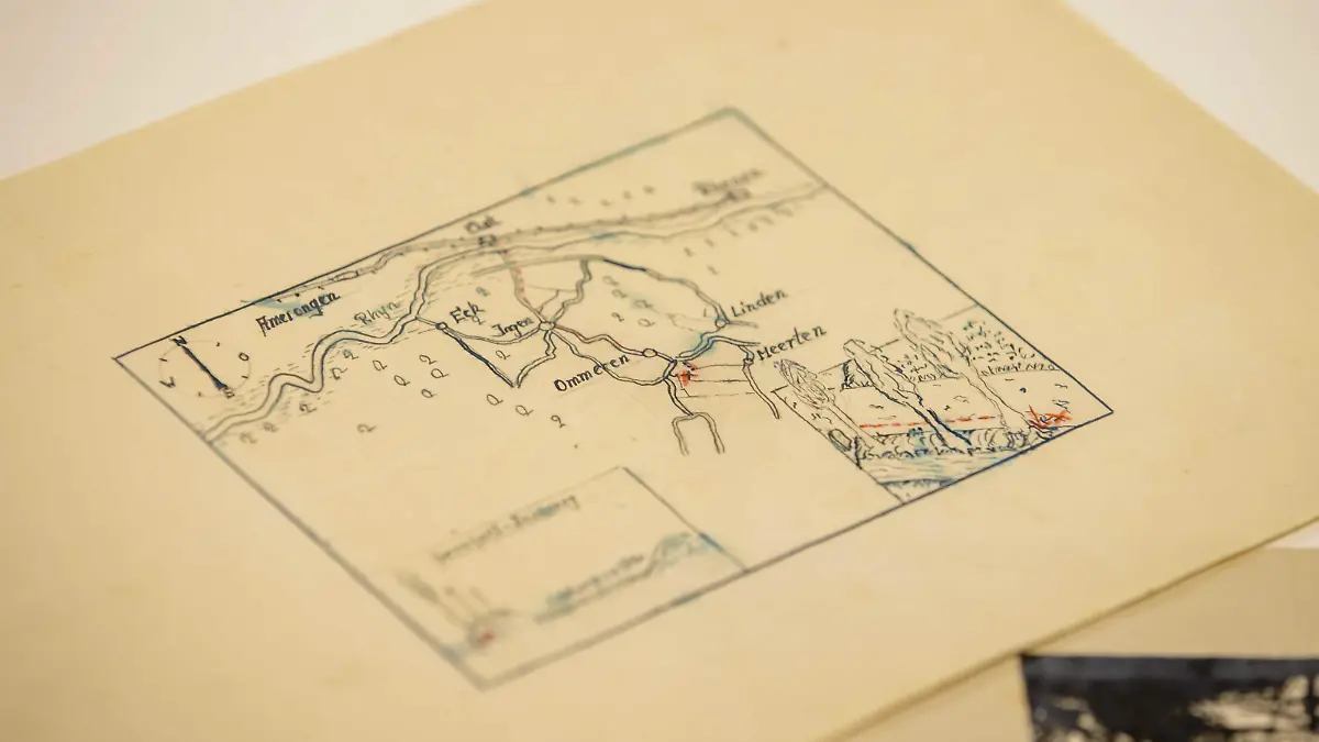 03.01.2023, Niederlande, Den Haag: Das Nationalarchiv hat während des jährlichen Open Access Day eine fast 80 Jahre alte Karte zu einem möglichen Nazi-Schatz im Dorf Ommeren veröffentlicht. Deutsche Soldaten sollen dort am Ende des Zweiten Weltkrieges am Fuße von drei Pappeln vier Kisten voll Juwelen, Münzen und Schmuck vergraben haben. Niederländische Behörden ordneten bereits 1946 eine Suche nach dem vermeintlichen Schatz an, wie aus dem Dossier hervorgeht. (zu dpa "Niederländer im Goldfieber - Wo liegt der Nazi-Schatz?") Foto: Sem Van Der Wal/ANP/dpa +++ dpa-Bildfunk +++