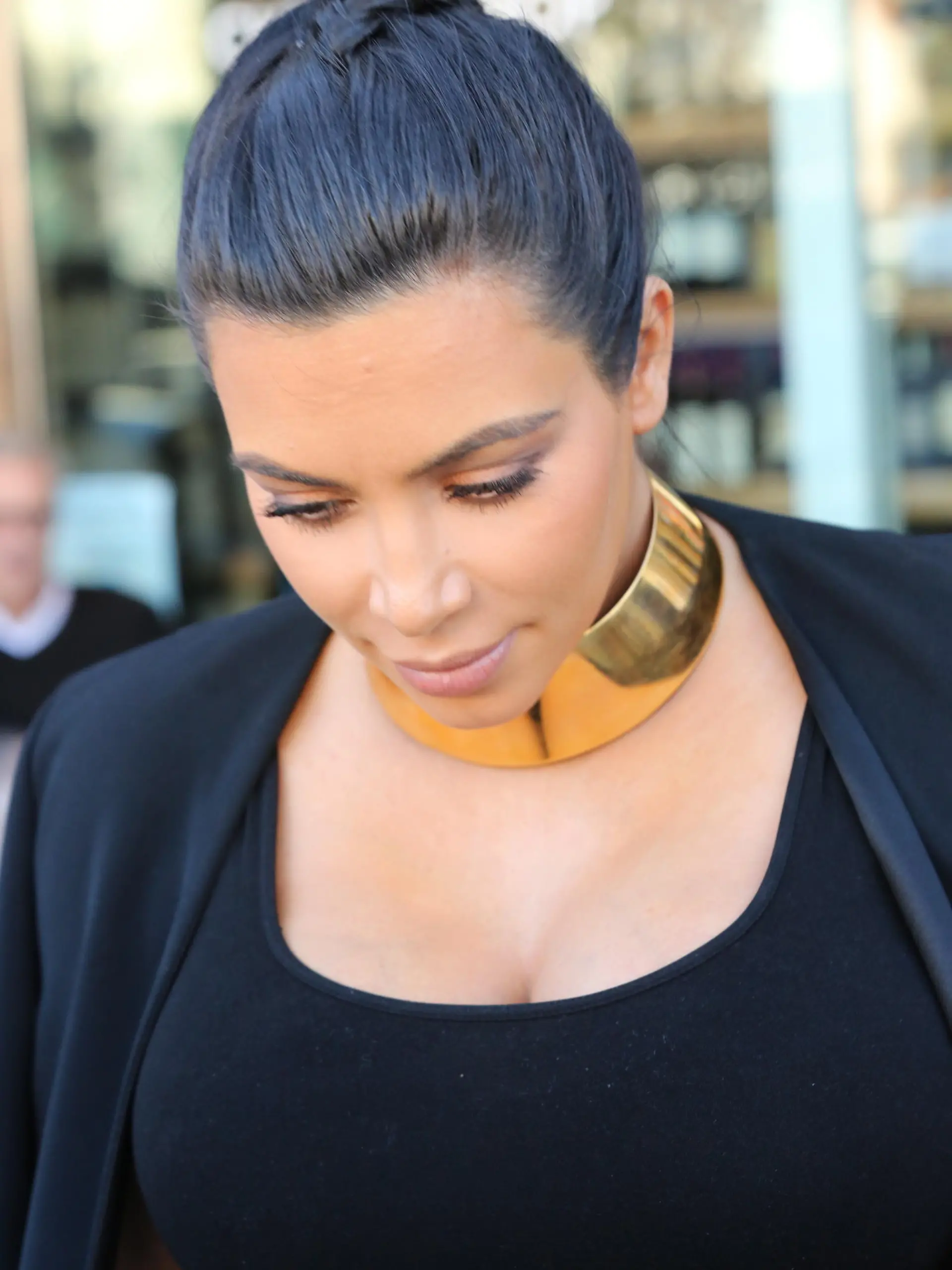 A very pregnant Kim Kardashian spotted out and about in an all black outfit with best friend Jonathan Cheban in CalabasasFeaturing: Kim KardashianWhere: Los Angeles, California, United StatesWhen: 09 Nov 2015Credit: Pacific Coast News/WENN.com**Only available for publication in Germany, Austria, Switzerland**