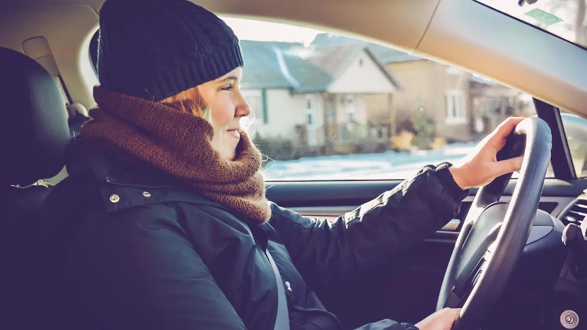 Winterjacke im Auto nie anlassen! Schlimme Verletzungen möglich
