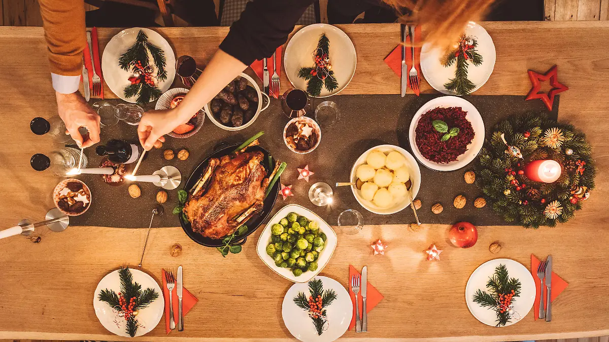 Weihnachtliche Tafel