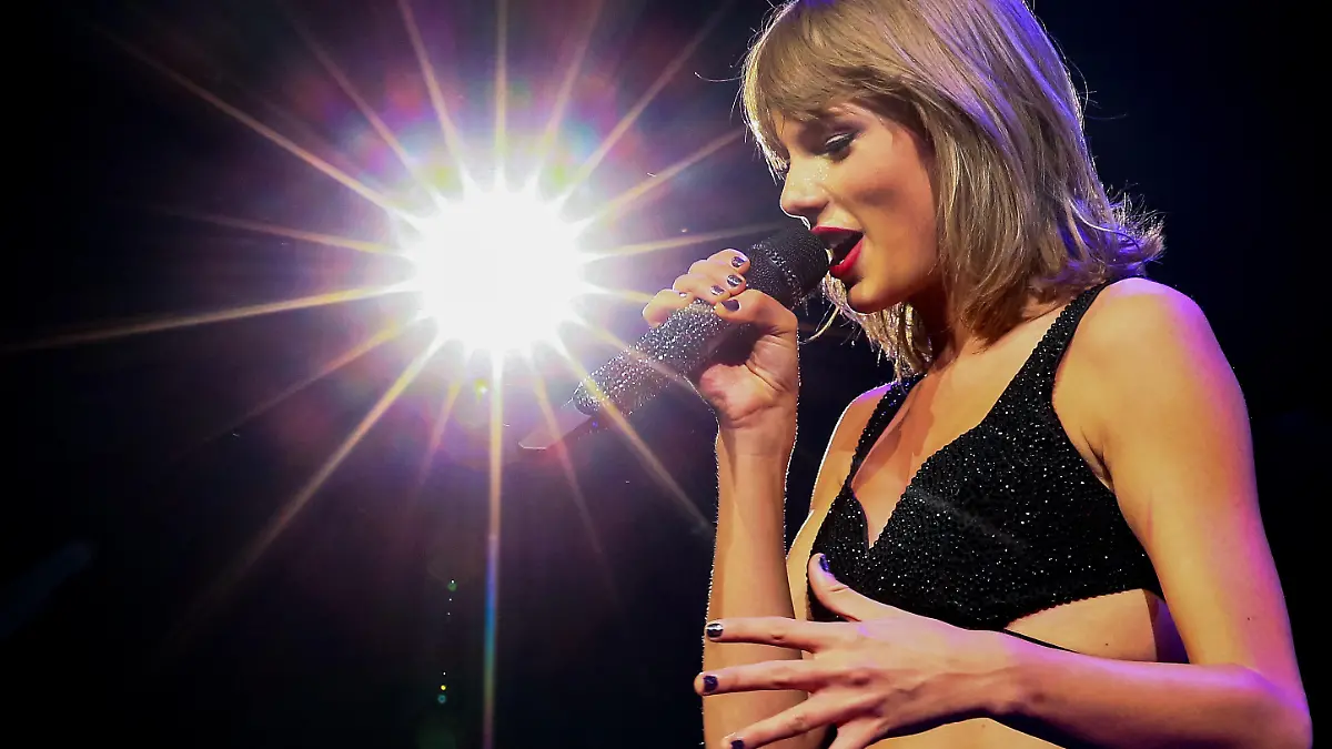 Taylor Swift 3.jpg