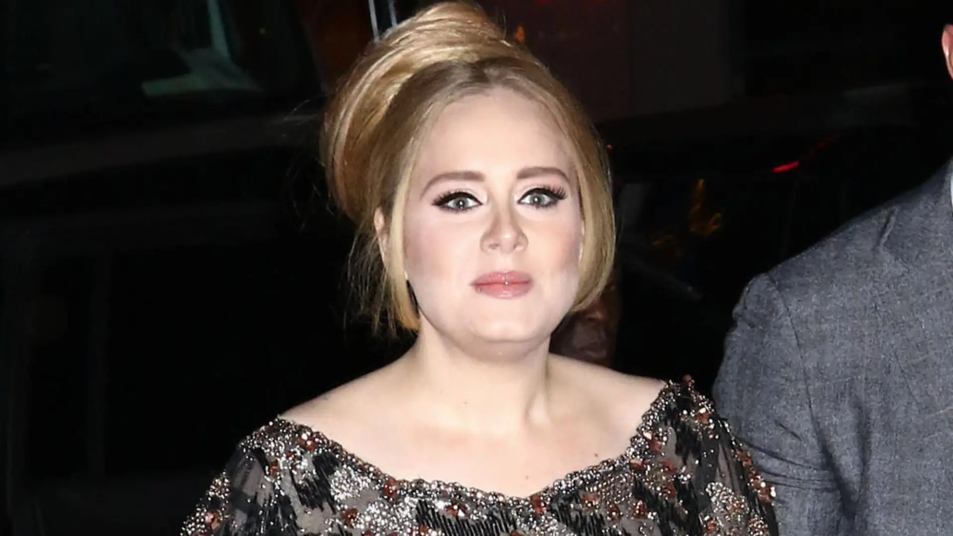 Adele wird 2016 sechs Konzerte in Deutschland spielen