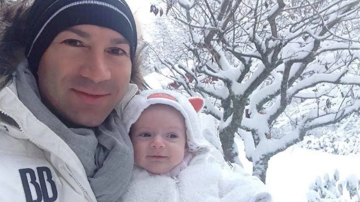 Lucas und Sophia Cordalis im Schnee