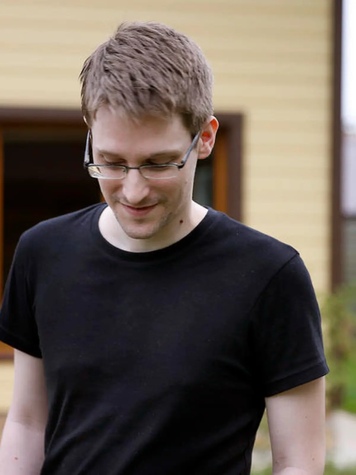 Edward Snowden nach seiner Flucht in Moskau
