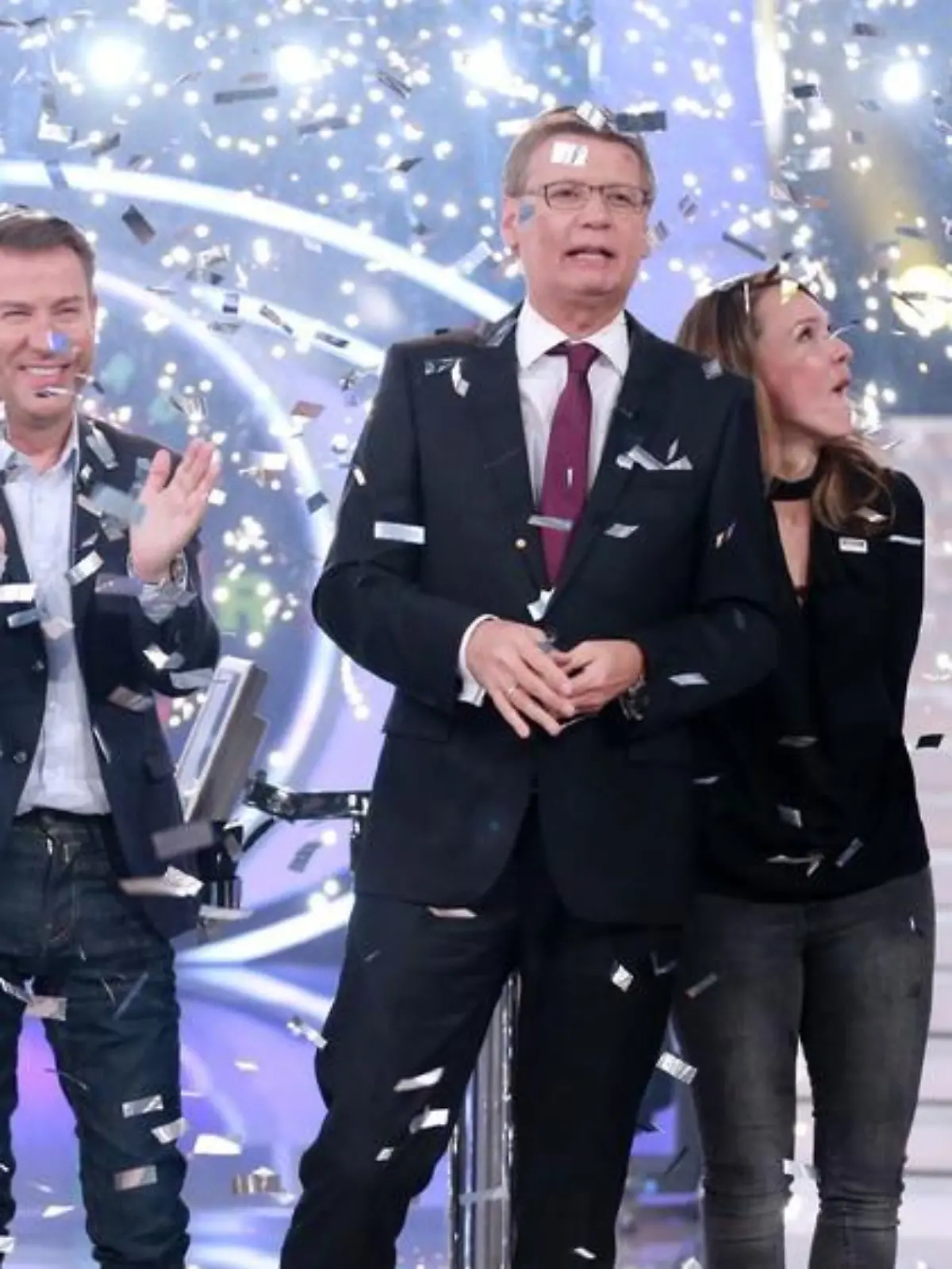 v.l.: Richy Müller, Jens Riewa, Moderator Günther Jauch, Carolin Kebekus und Martin Rütter