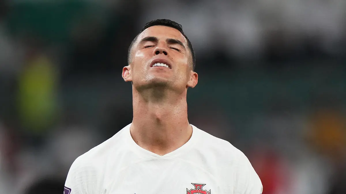 QAT: South Korea v Portugal. FIFA World Cup, WM, Weltmeisterschaft, Fussball Qatar 2022 Cristiano Ronaldo of Portugal during the FIFA World Cup Qatar 2022 match, Group H, between South Korea v Portugal played at Education City Stadium on Dec 2, 2022 in Doha, Qatar. Doha Doha Qatar PUBLICATIONxINxDZAxARGxAUTxBHRxBRAxCANxCHLxCHNxCOLxECUxEGYxGRCxINDxIRNxIRQxISRxJORxKWTxLBNxLBYxMLTxMEXxMARxOMNxPERxQATxSAUxSUIxSYRxTUNxTURxUAExUKxVENxYEMxONLY Copyright: xSipaxUSAx Editorial use only