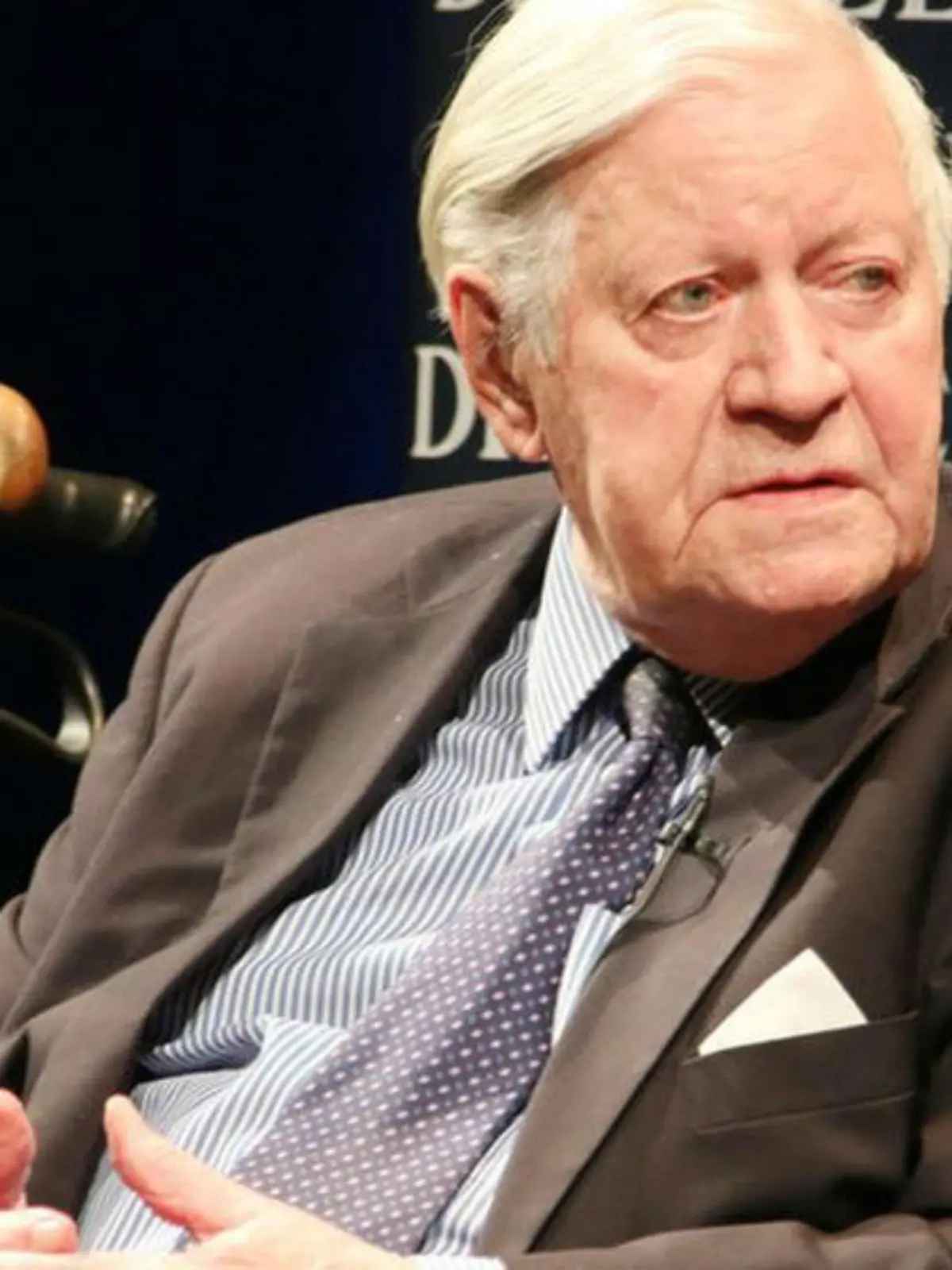 Altkanzler Helmut Schmidt verstarb im Alter von 96 Jahren