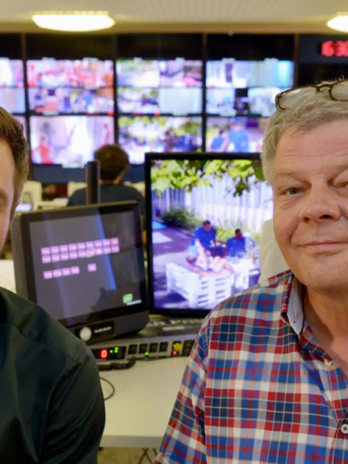 Moderator Jochen Schropp (l.) und Christopher Lesko führen durch die Sendung