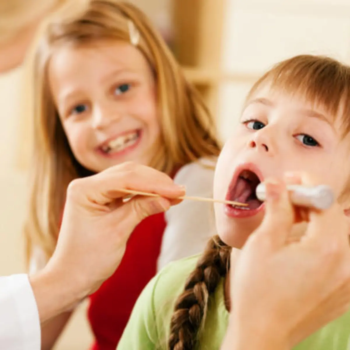 Tonsillektomie (Mandelentfernung) Logo von Tonsillektomie (Mandelentfernung)