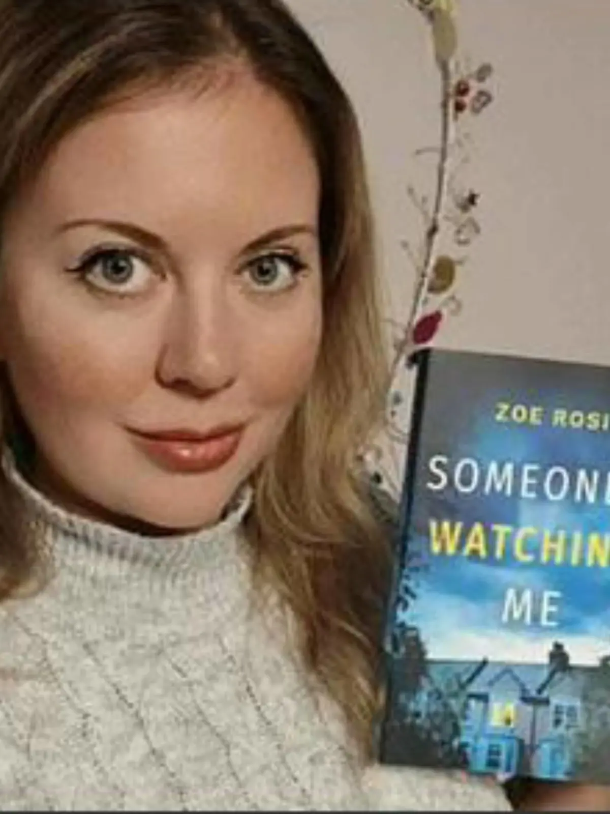 Zoe Rosi behauptet, von einem Tinder-Date missbraucht worden zu sein.