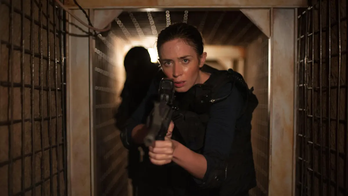 Kate Macer (Emily Blunt)