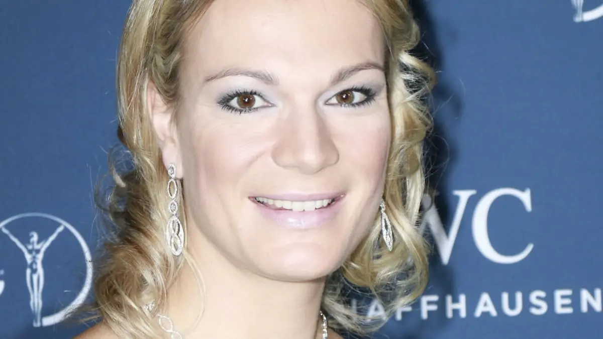 Maria Höfl-Riesch stellt sich Team Deutschland
