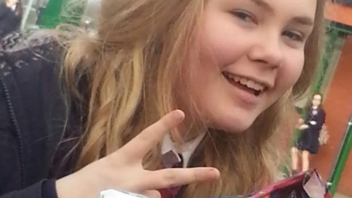 Jemma-Louise Roberts.jpg