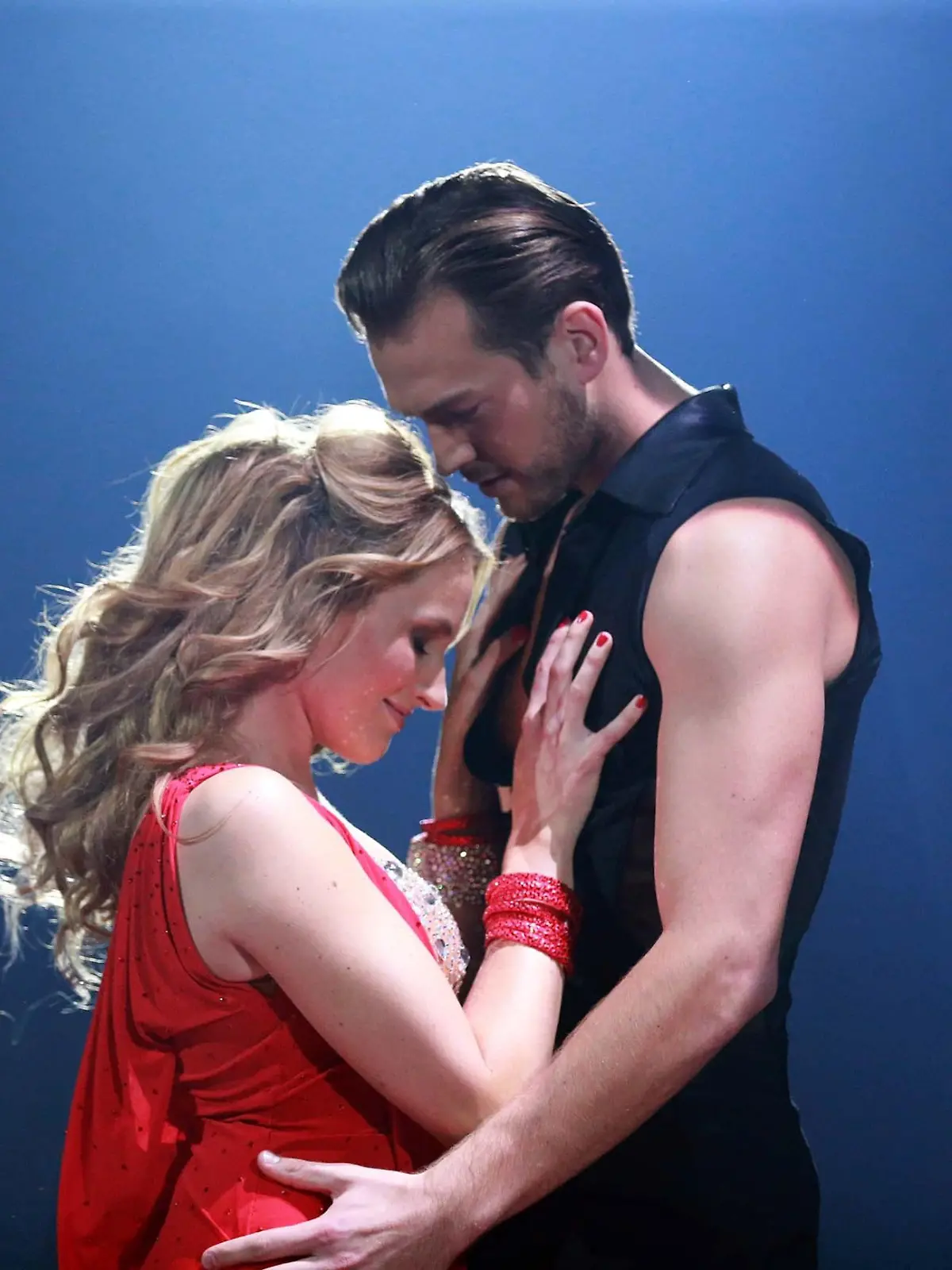 Anna Hofbauer und Marvin Albrecht       Verwendung der Bilder für Online-Medien ausschließlich mit folgender Verlinkung:"Alle Infos zu "Stepping Out" im Special bei RTL.de: http://www.rtl.de/cms/sendungen/stepping-out.html
