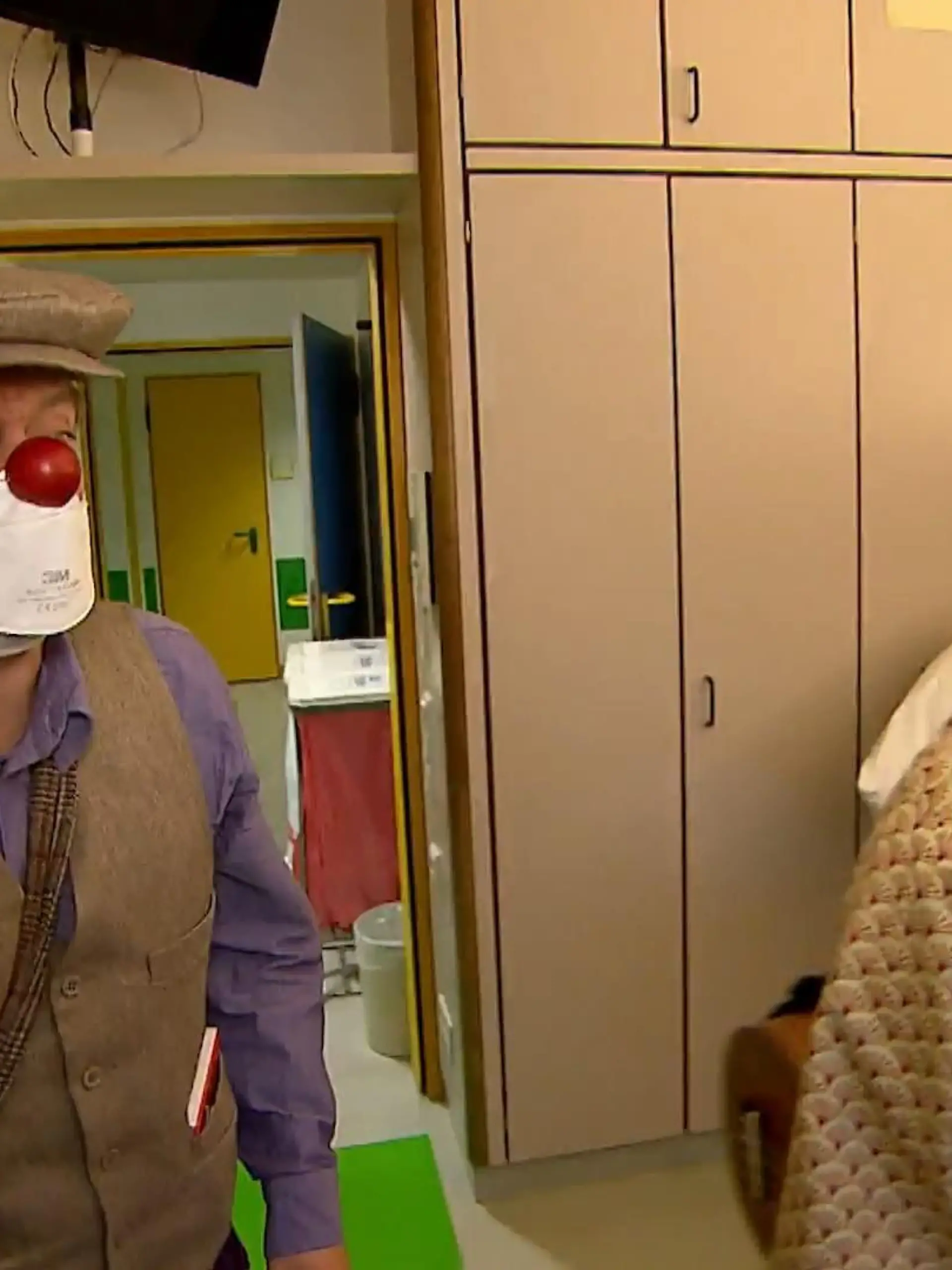 Bild zu: "Kinderstrahlen durch Klinik-Clowns"