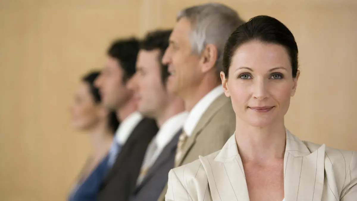 frau job arbeit beruf kollegen Fotolia 3633813 S.jpg