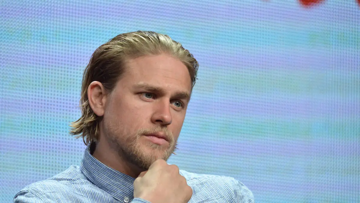 Nachdenklich: Charlie Hunnam steht zu seinem Wort