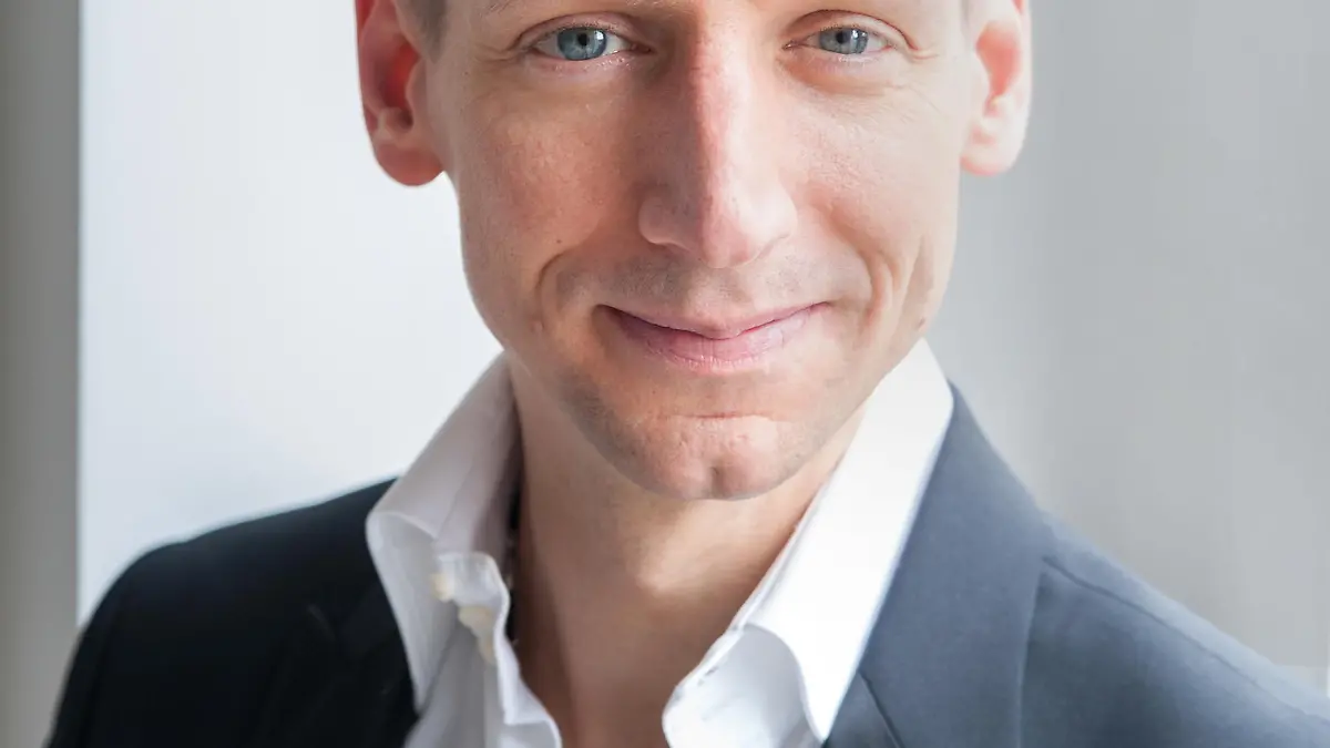 Portrait Oliver Thalheim FREIGABE.jpg