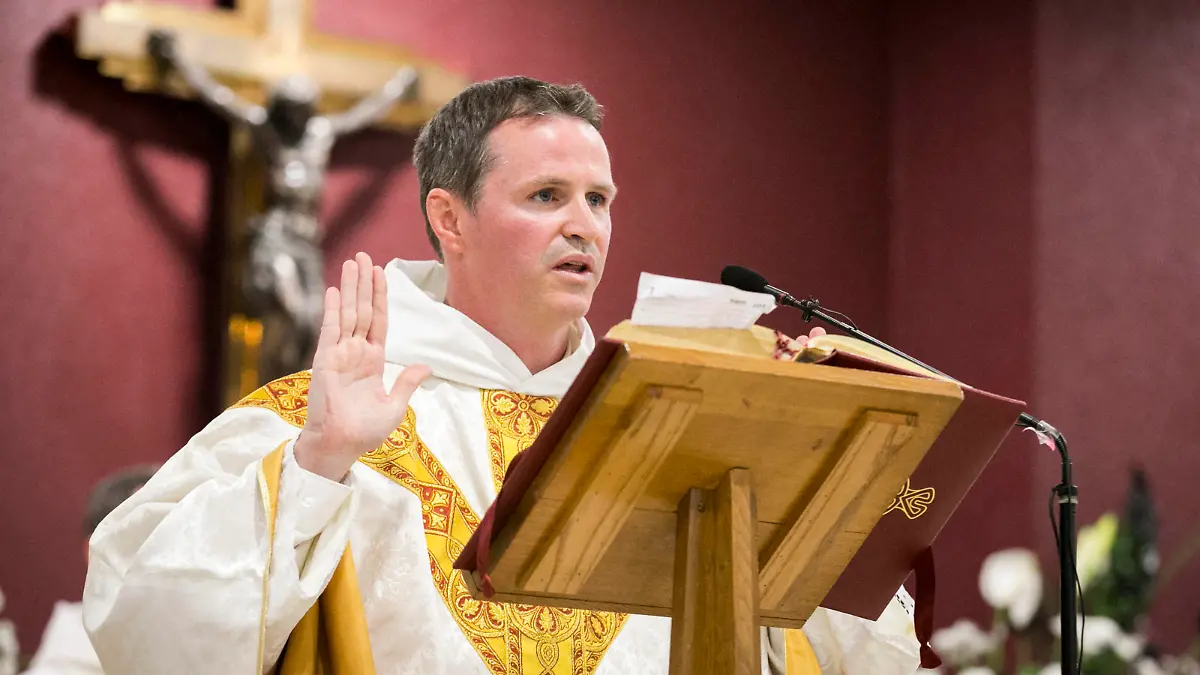 Former footballer made deacon. Former Manchester United player Philip Mulryne during his inaugural mass at St Oliver Plunkett Church in West Belfast following his ordination. Picture date: Monday July 10, 2017. The ex-Northern Ireland international was a product of the fabled youth system at Old Trafford and made his debut for the first team in 1997. See PA story ULSTER Mulryne. Photo credit should read: Liam McBurney/PA Wire URN:32004270