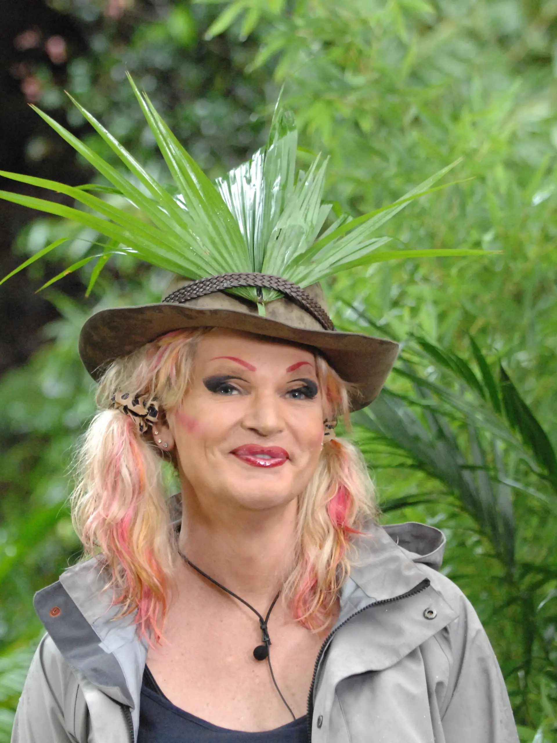 Tag 16 - Dschungelprüfung 16, Teil 3 - Olivia Jones, "Grenzerfahrung": Olivia Jones erscheint im 'Großen Finale' zu der letzten Dschungelprüfung dieser Staffel. # Foto: RTL / Stefan MenneVerwendung der Bilder für Online-Medien ausschließlich mit folgender Verlinkung: "Alle Infos zu "Ich bin ein Star - Holt mich hier raus!" im Special bei RTL.de: http://www.rtl.de/cms/sendungen/ich-bin-ein-star.htmlNUR ZUR EINMALIGEN VERÖFFENTLICHUNG ! KEINE WEITERGABE AN DRITTE ! KEINE VERWENDUNG NACH DEM 10.02.2013 !! KEINE ARCHIVIERUNG !Suchbegriff: Dschungelcamp
