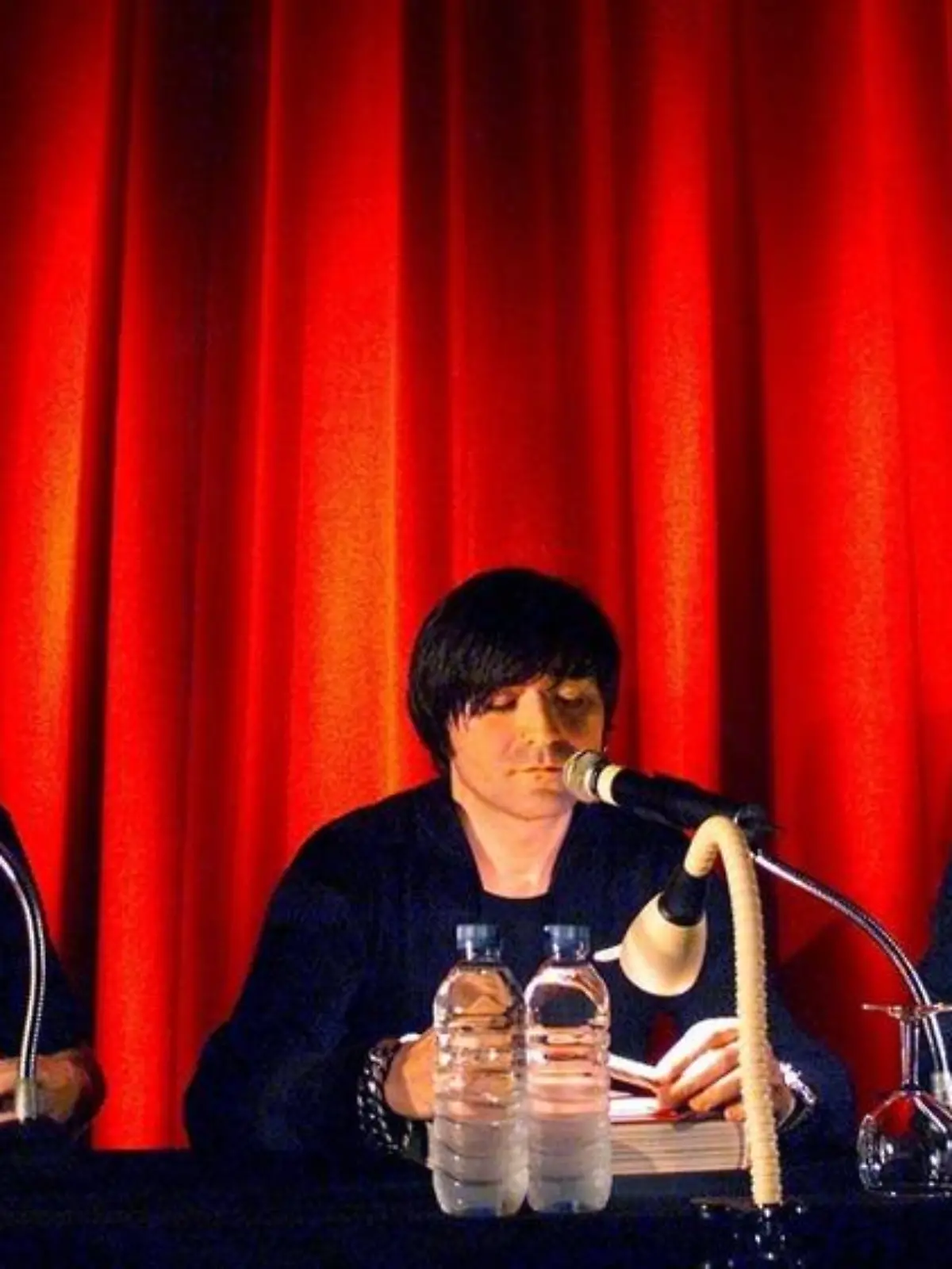 "Die Ärzte" sind Sänger Farin Urlaub, Bassist Rodrigo Gonzales und Schlagzeuger Bela B (v.l.n.r.)