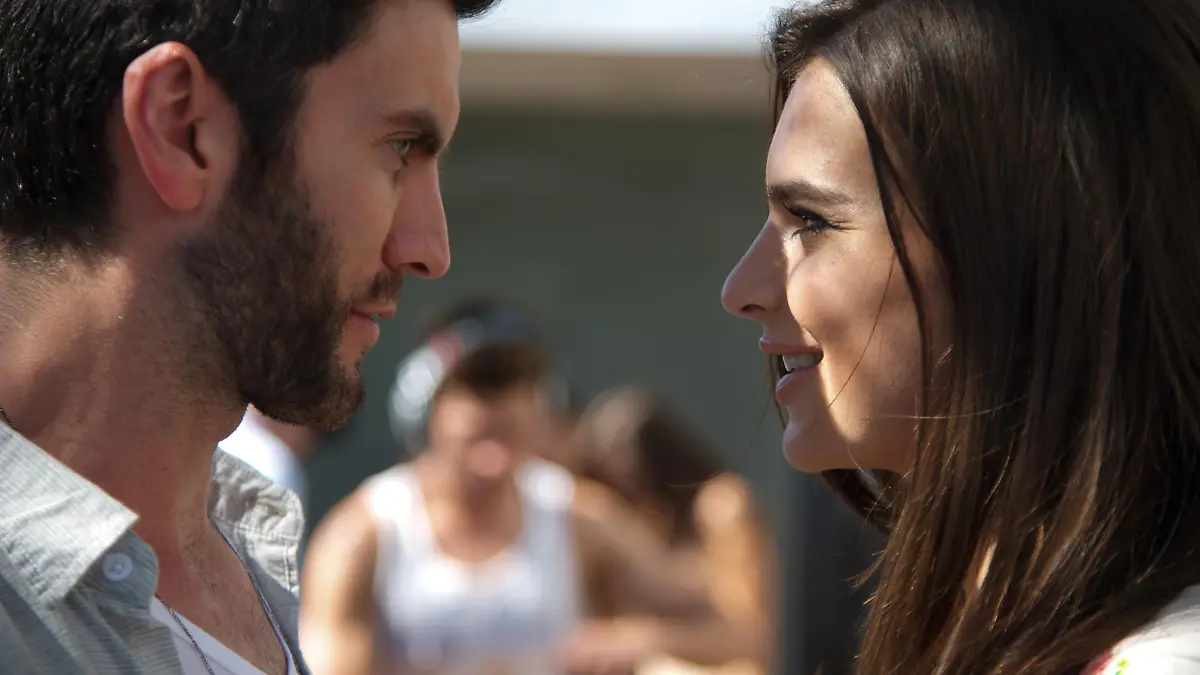 James (Wes Bentley) und Sophie (Emily Ratajkowski)