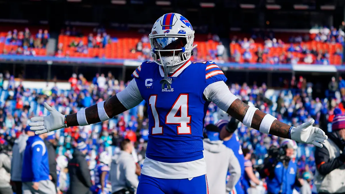 NFL, American Football Herren, USA AFC Wild Card Round-Miami Dolphins at Buffalo Bills Jan 15, 2023 Orchard Park, NY, USA Buffalo Bills wide receiver Stefon Diggs 14 warms up before playing against the Miami Dolphins in a NFL wild card game at Highmark Stadium. Orchard Park New York USA, EDITORIAL USE ONLY PUBLICATIONxINxGERxSUIxAUTxONLY Copyright: xGregoryxFisherx 20230115_jla_fb5_078