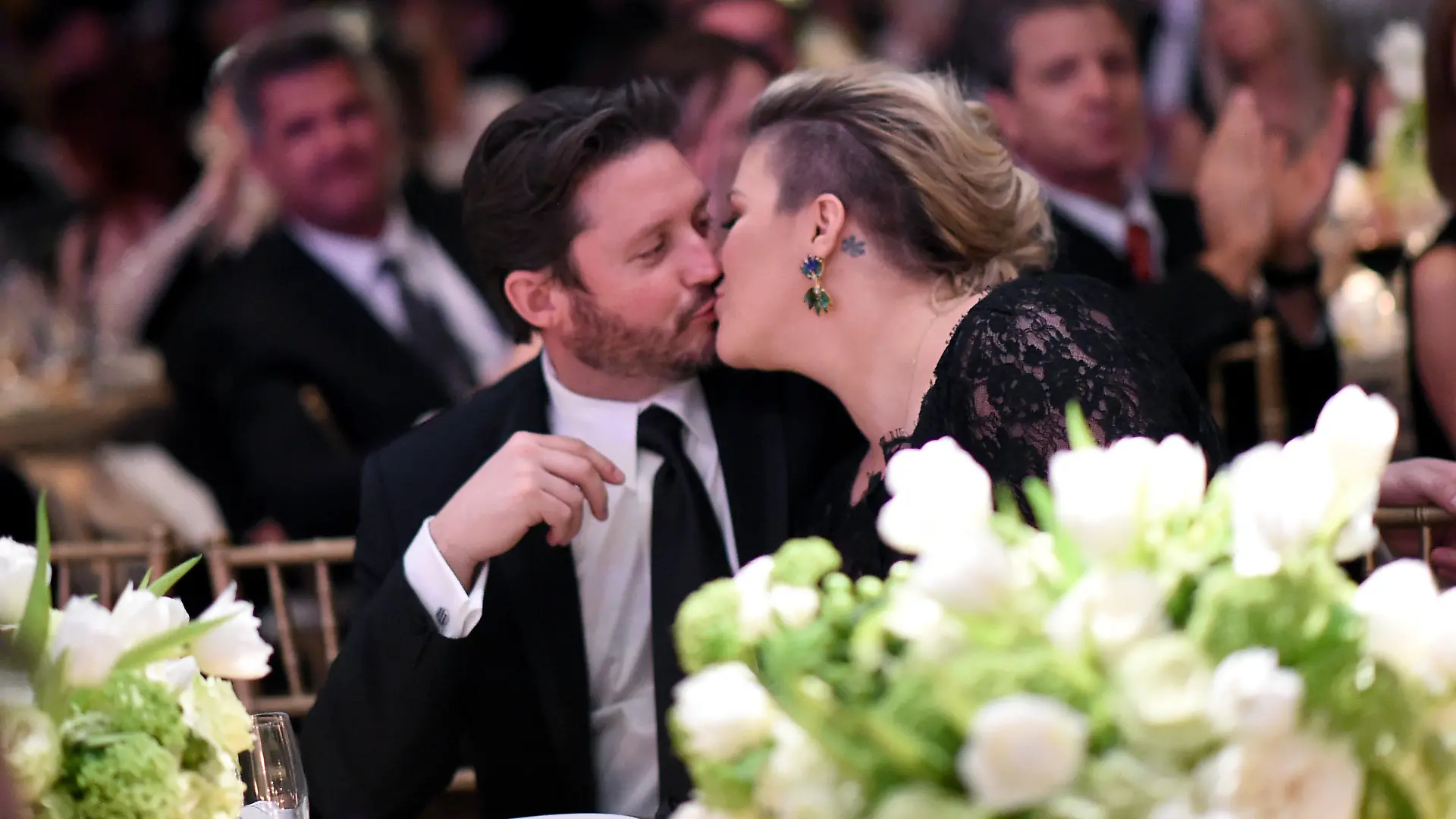 PHOENIX, AZ - MARCH 28: Brandon Blackstock (L) and singer/songwriter Kelly Clarkson attend Muhammad Ali's Celebrity Fight Night XXI at the JW Marriott Phoenix Desert Ridge Resort & Spa on March 28, 2015 in Phoenix, Arizona. (Photo by Michael Buckner/Getty Images for Celebrity Fight Night)