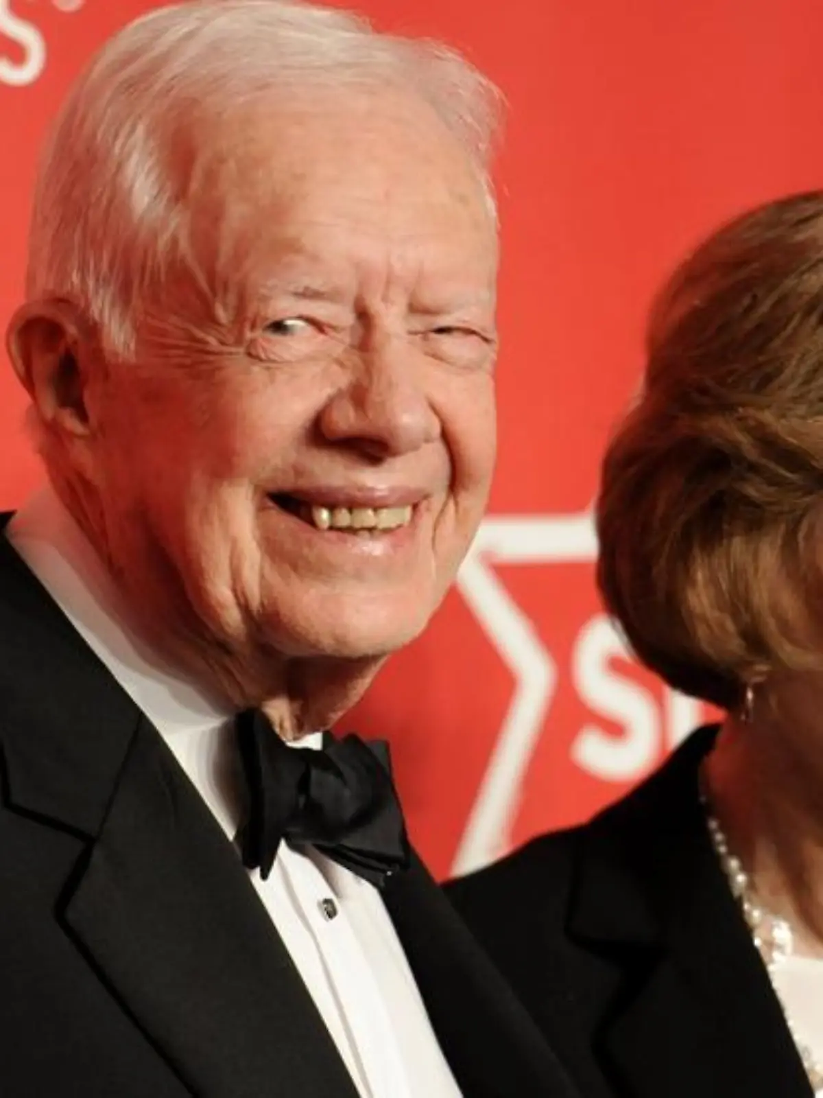 Jimmy Carter neben seiner Frau Rosalynn auf einer Veranstaltung im Februar
