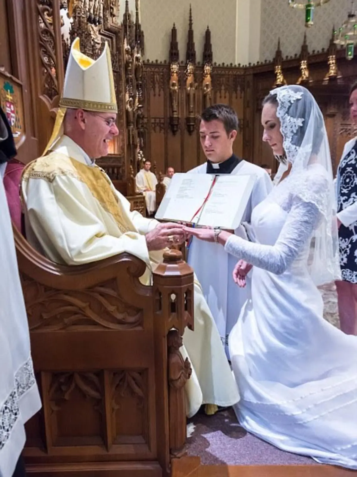 Hochzeit mit Gott.jpg