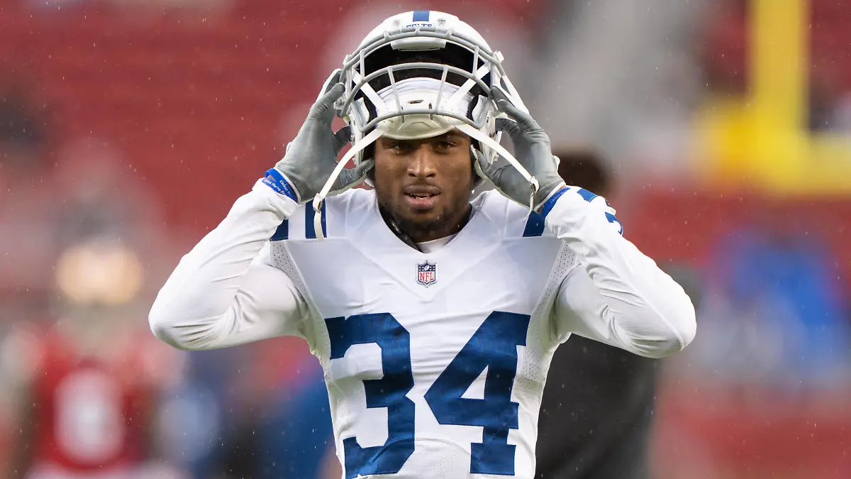 NFL, American Football Herren, USA Indianapolis Colts at San Francisco 49ers, Oct 24, 2021 Santa Clara, California, USA Indianapolis Colts cornerback Isaiah Rodgers 34 before the game against the San Francisco 49ers at Levi s Stadium. Mandatory Credit: Stan Szeto-USA TODAY Sports, 24.10.2021 16:25:58, 17035743, Indianapolis Colts, San Francisco 49ers, Levi s Stadium, Isaiah Rodgers, NFL PUBLICATIONxINxGERxSUIxAUTxONLY Copyright: xStanxSzetox 17035743