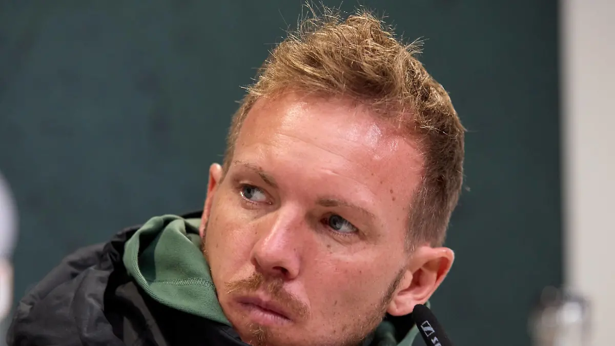 Trainer Julian Nagelsmann FC Bayern Muenchen schaut enttaeuscht bei der PK, FC Augsburg vs. FC Bayern Muenchen, Fussball, 1. Bundesliga, 7. Spieltag, 17.09.2022 DFB regulations prohibit any use of photographs as image sequences and/or quasi-video Augsburg Bayern Deutschland *** Coach Julian Nagelsmann FC Bayern Muenchen looks disappointed during PK, FC Augsburg vs FC Bayern Muenchen, Football, 1 Bundesliga, 7 Spieltag, 17 09 2022 DFB regulations prohibit any use of photographs as image sequences and or quasi video Augsburg Bayern Germany Copyright: xkolbert-press/PeterxFastlx