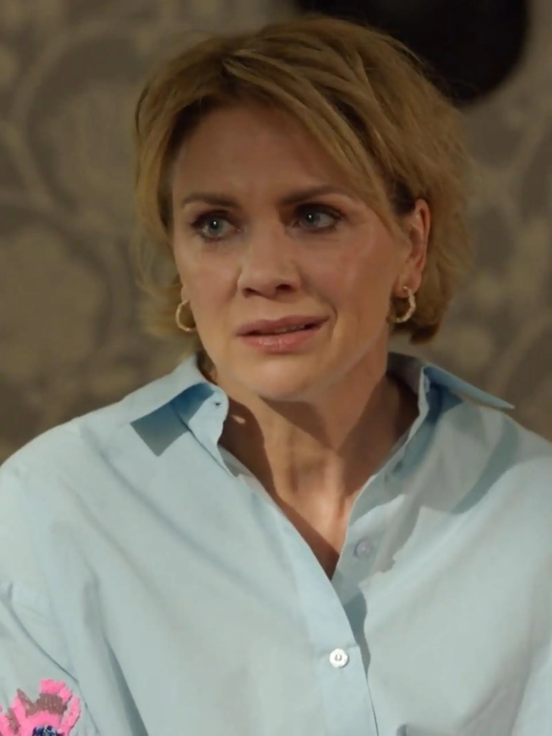 Yvonne (Gisa Zach)