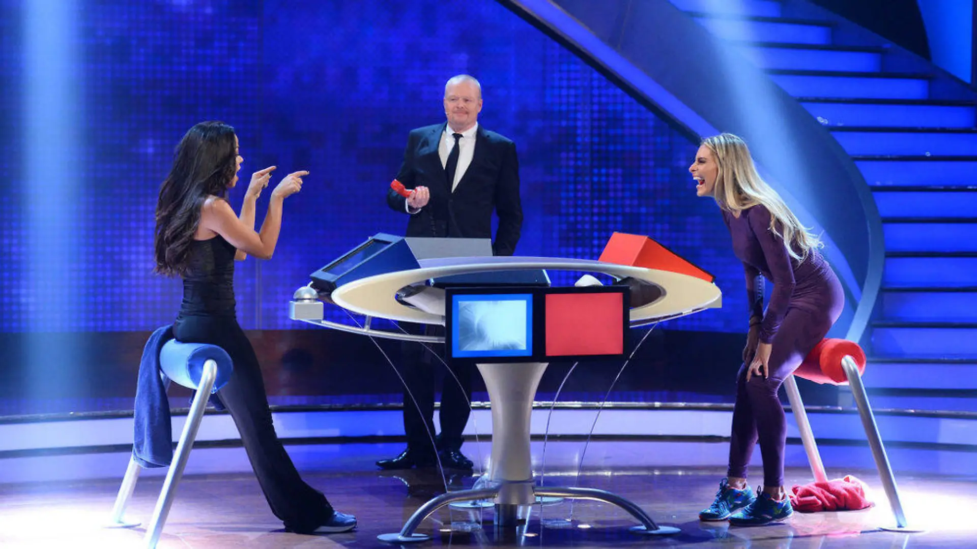 Während des Quizzes kam es zu einigen peinlichen Momenten bei Fernanda Brandao, Stefan Raab und Sophia Thomalla (v.l.n.r.)