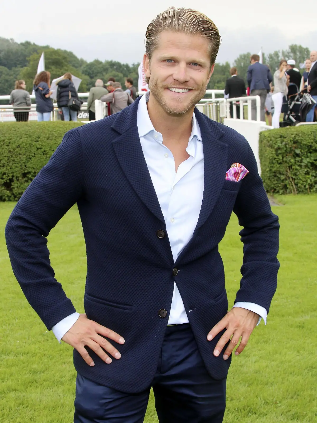 Paul Janke beim Audi Ascot Renntag 2015 auf der Neuen Bult. Hannover, 12.07.2015 Foto:xgbrcix/xFuturexImagePaul Janke the Audi Ascot Race 2015 on the New Bult Hanover 12 07 2015 Photo xgbrcix xFuturexImage
