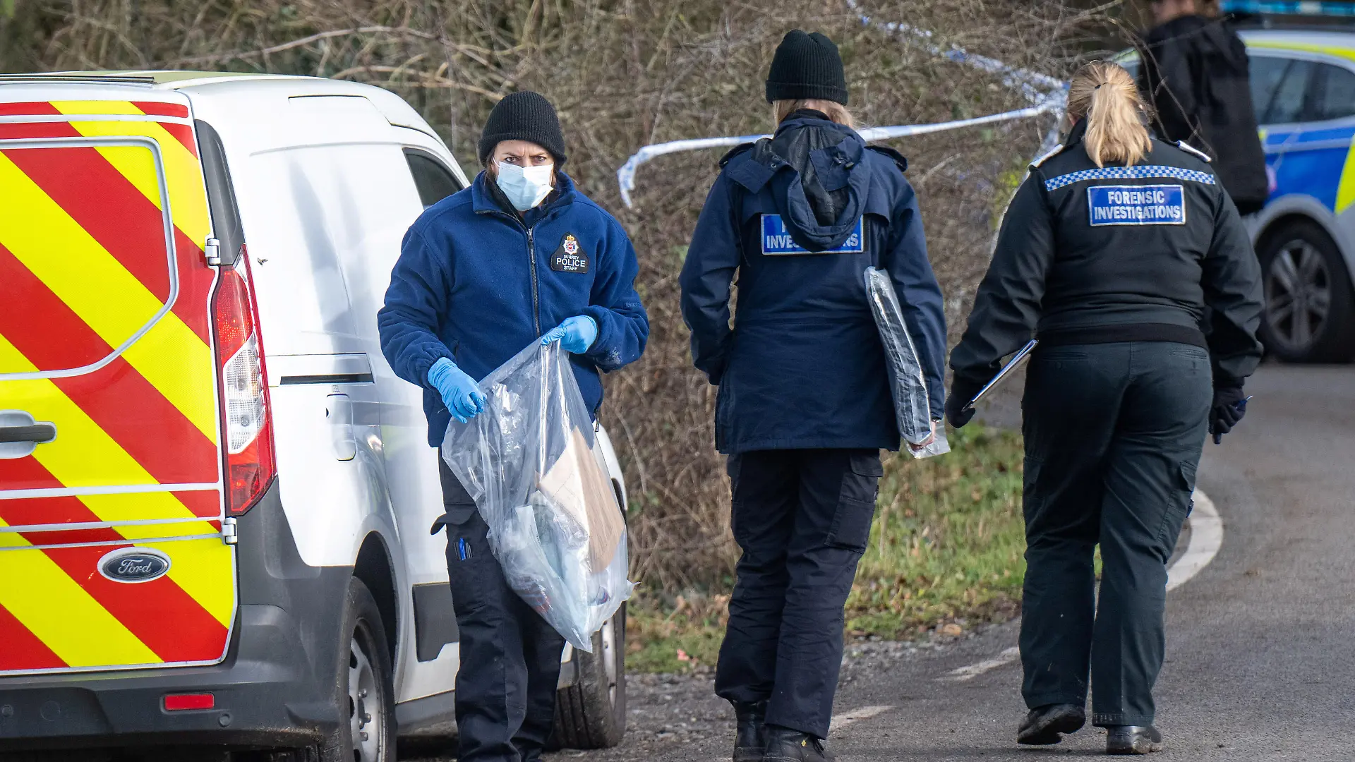 Police forensics at the view point where a woman has been killed yesterday after a dog attack. Caterham, Surrey, 13th January 2023 (unknown if related to incident) / action press