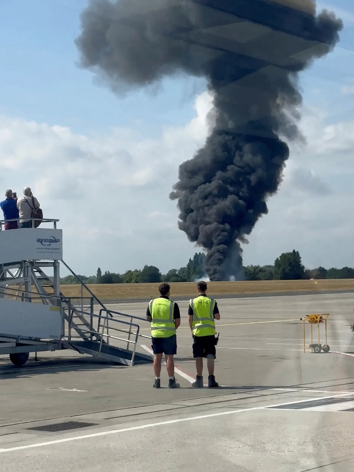 Bild zu: "Kollegen trauern – Arzt aus dem Westerwald und Krankenschwester sterben bei Flugzeugabsturz"