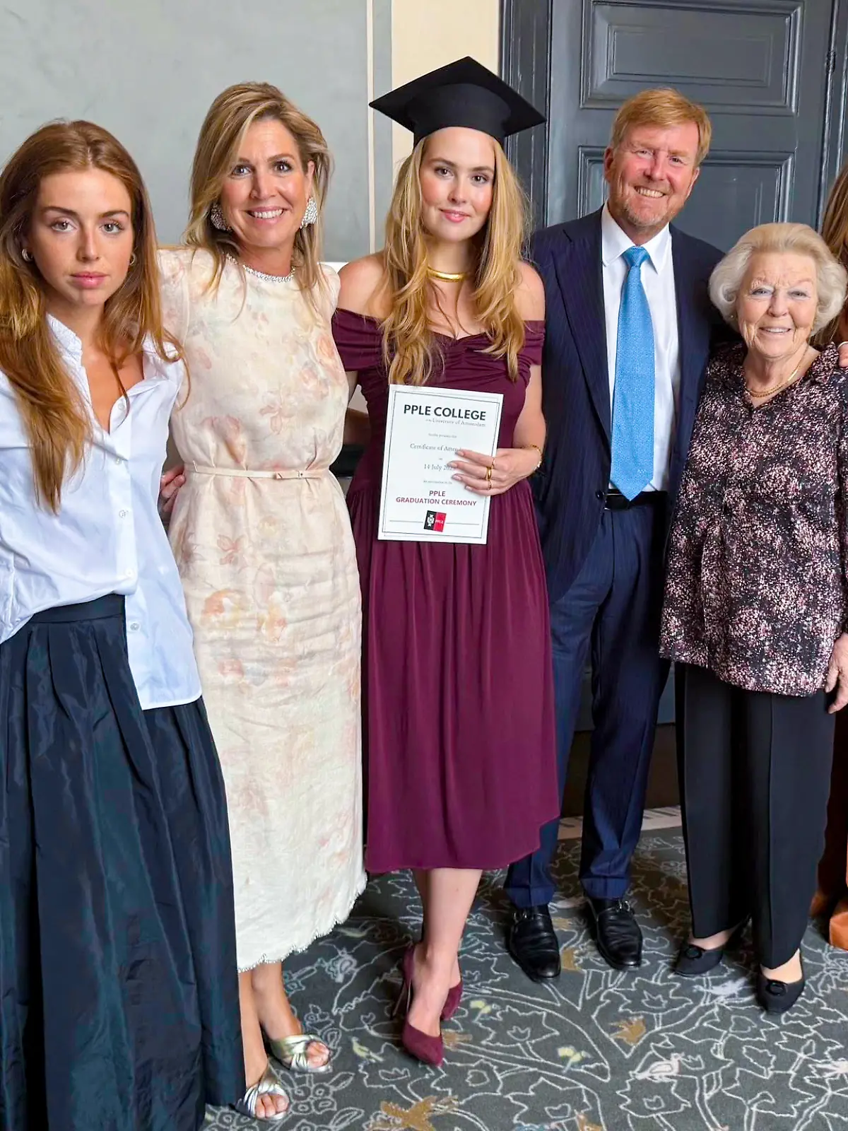 Prinzessin Alexia, Königin Máxima, Prinzessin Amalia, König Willem-Alexander, Ex-Königin Beatrix, Prinzessin Ariane