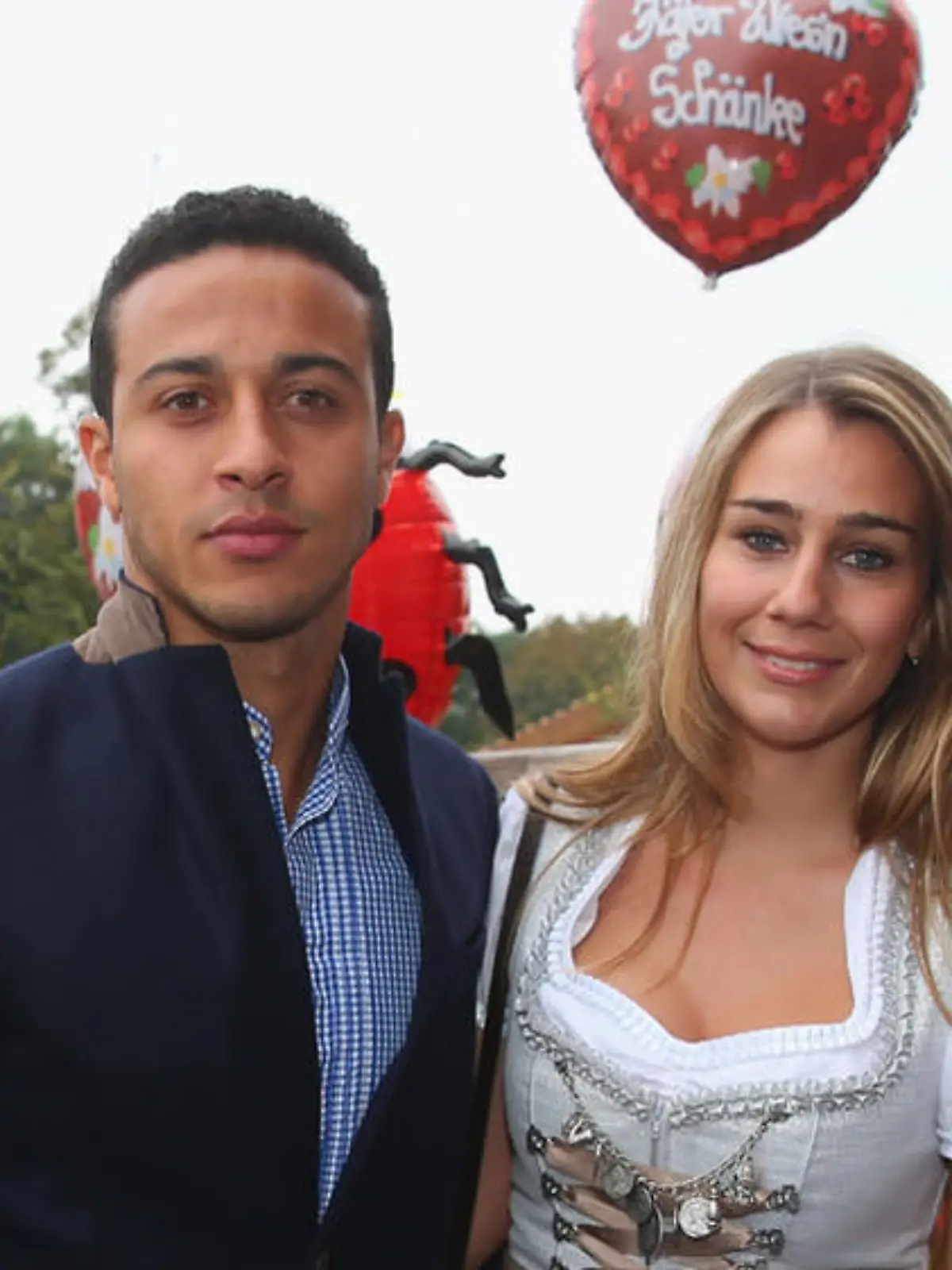 Thiago Alcántara und Júlia Vigas auf dem Oktoberfest 2014