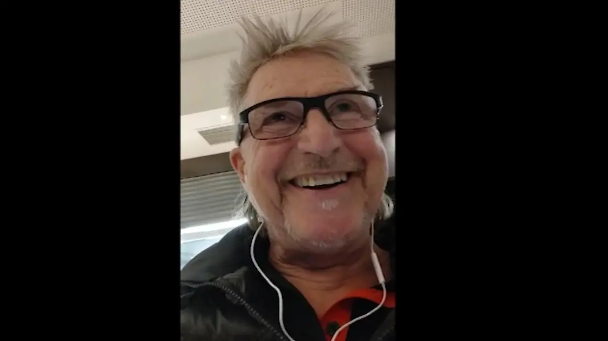 Martin Semmelrogge am Flughafen Frankfurt